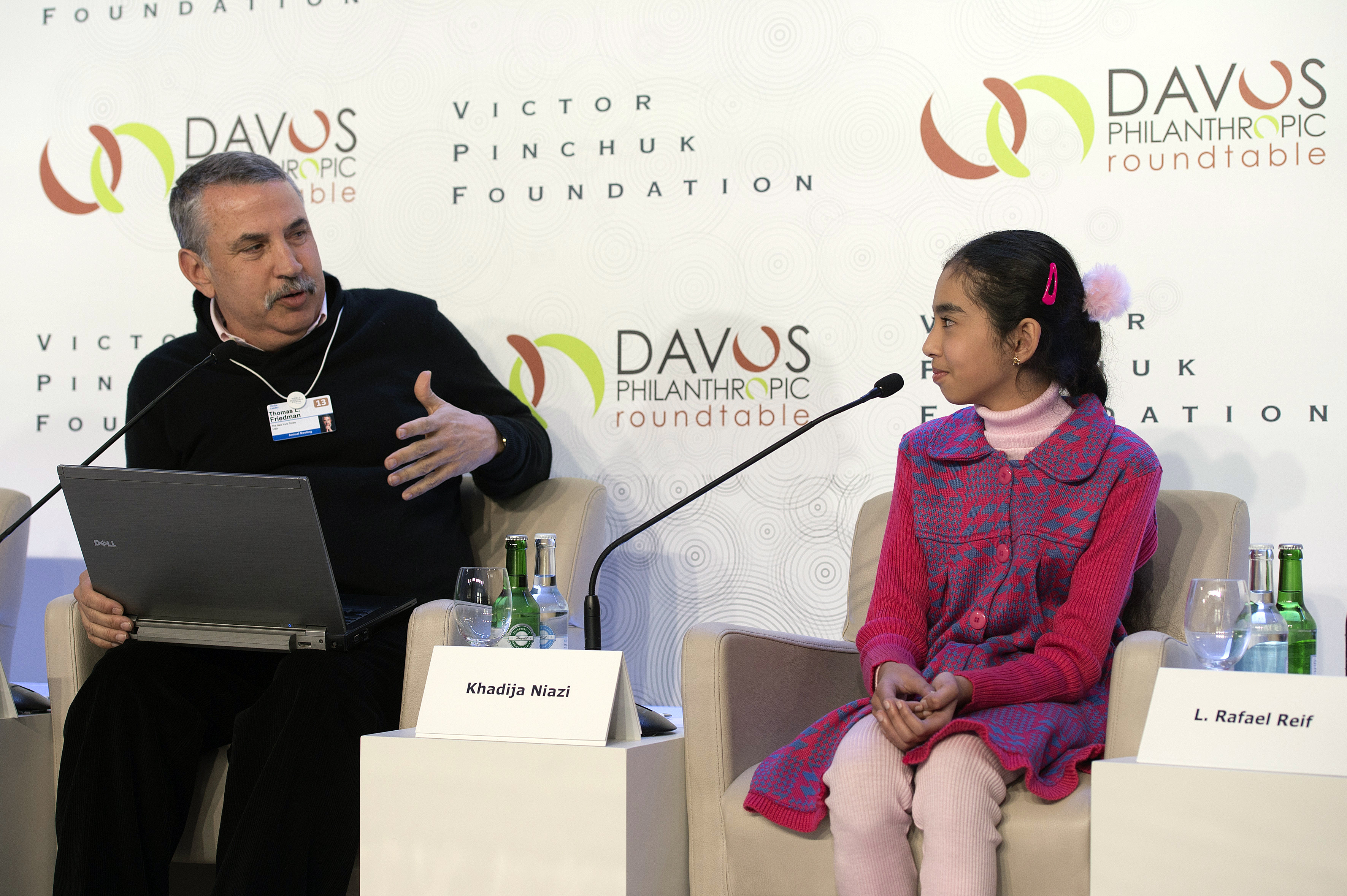 thomas-l-2-friedman-new-york-times-speaks-with-khadijah-niazi-age-12-of-pakistan-victor-pinchuk-foundation-c-2013-photographed-by-sergey-illin